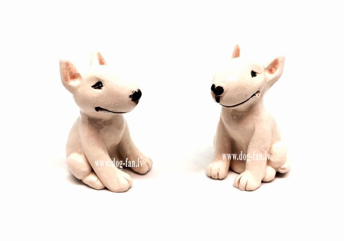 Bull_terrier_white_figurine_1um