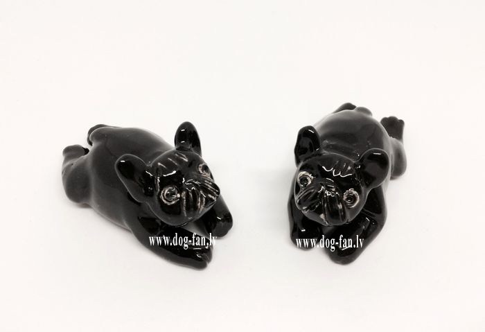 French_bulldog_figurine_l2um