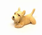 Scottish_Terrier_playing_wheaten_figurine_2um